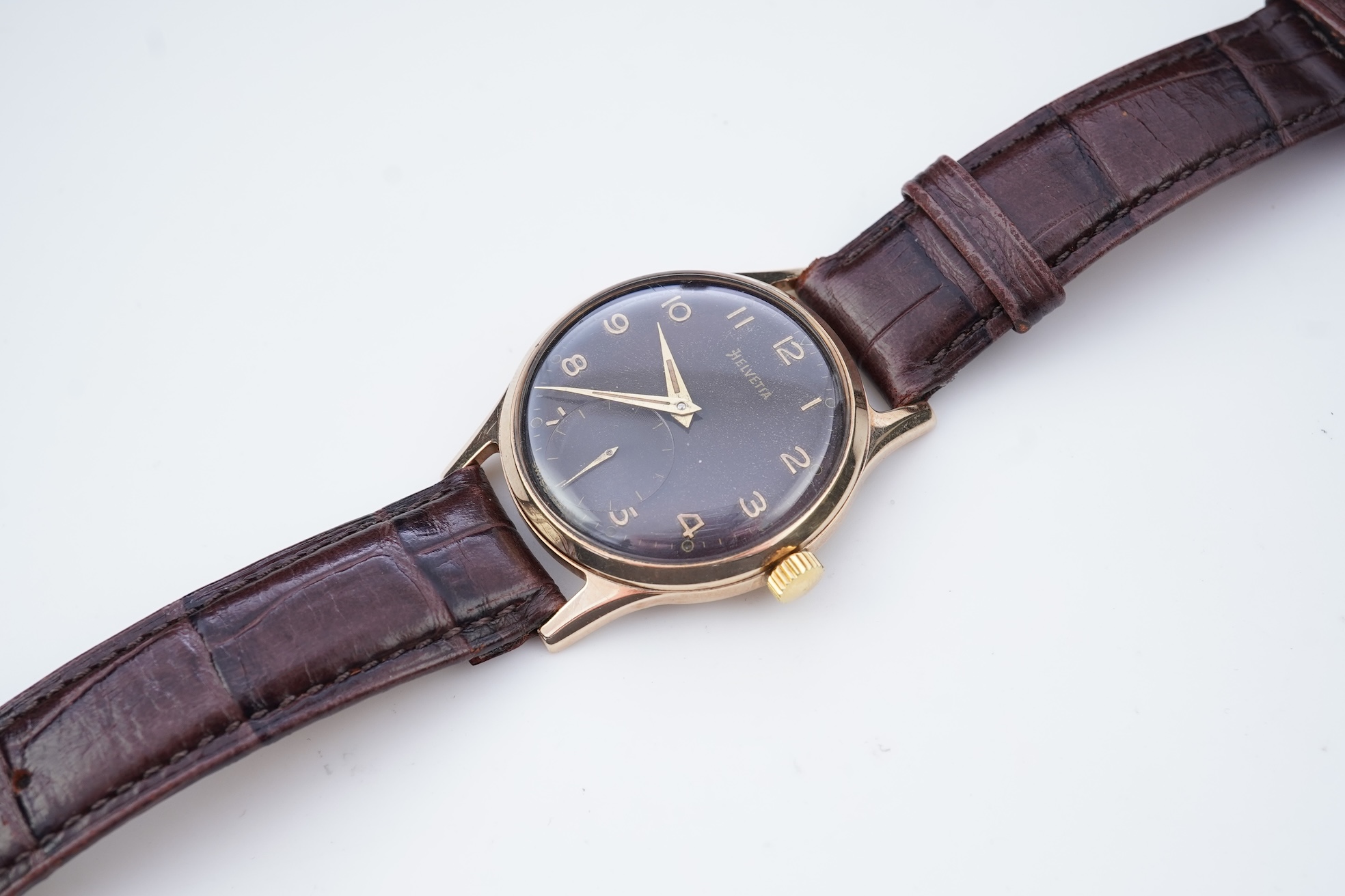 A gentleman's 1960's? 9ct gold Belvetia manual wind wrist watch